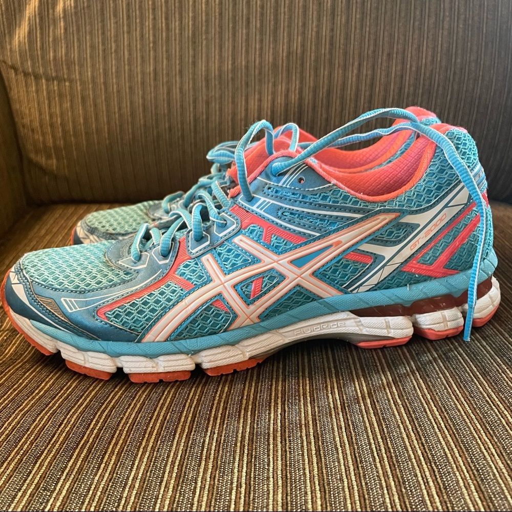 ASICS GT-2000 Running Shoes W9.5 / 41.5